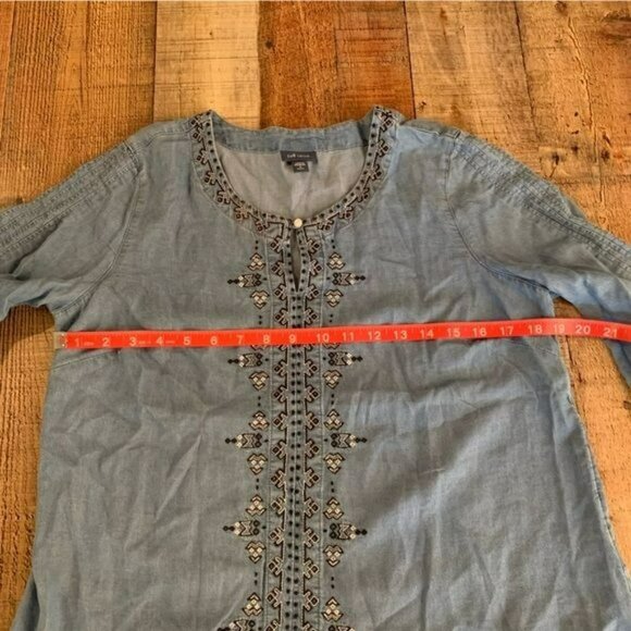 J. Jill womens denim 3/4 bell sleeve top with embroidered -SP - Picture 10 of 10